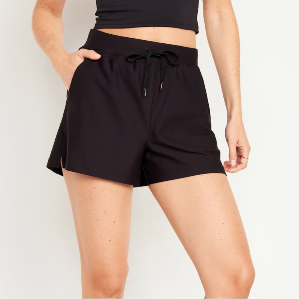OLD NAVY NWT Women’s Powersoft High-Rise Black Short